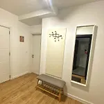 Апартамент Emma's Sweet - Next To Grand Mall Варна